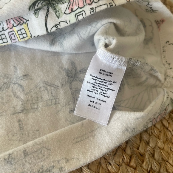 Cute Talbots coastal print tee 🌴 - Picture 4 of 8